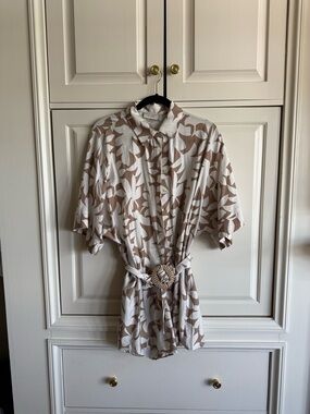 Dress Forum Beige and White Leaf Print Button-Up Romper